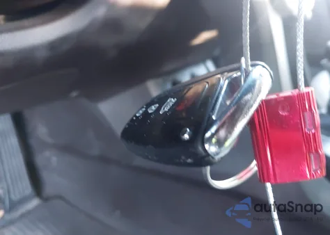 2013 Hyundai Santa Fe Sport 2.0T z USA, uszkodzony, nr VIN 5XYZUDLAXDG107287